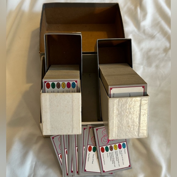 VINTAGE set of Trivial Pursuit game and expansion packs - Picture 8 of 12